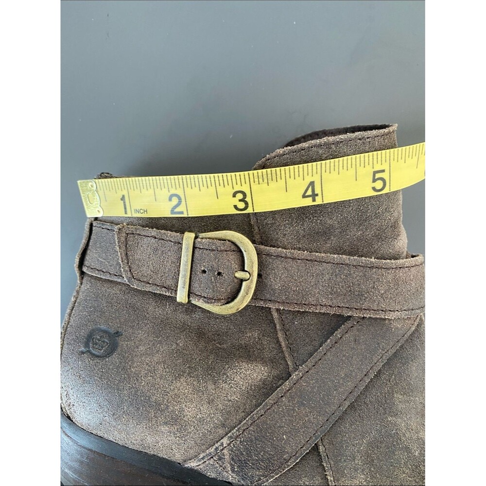 Born Brown Suede Ankle Boots Brass Buckle Sz 9.5 M Boho Western Cottage - Picture 14 of 15